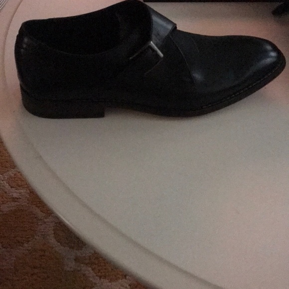 Black men’s dress shoes. - Picture 2 of 4